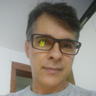 <strong>Andrés Moreno, 51 años · Cali</strong>